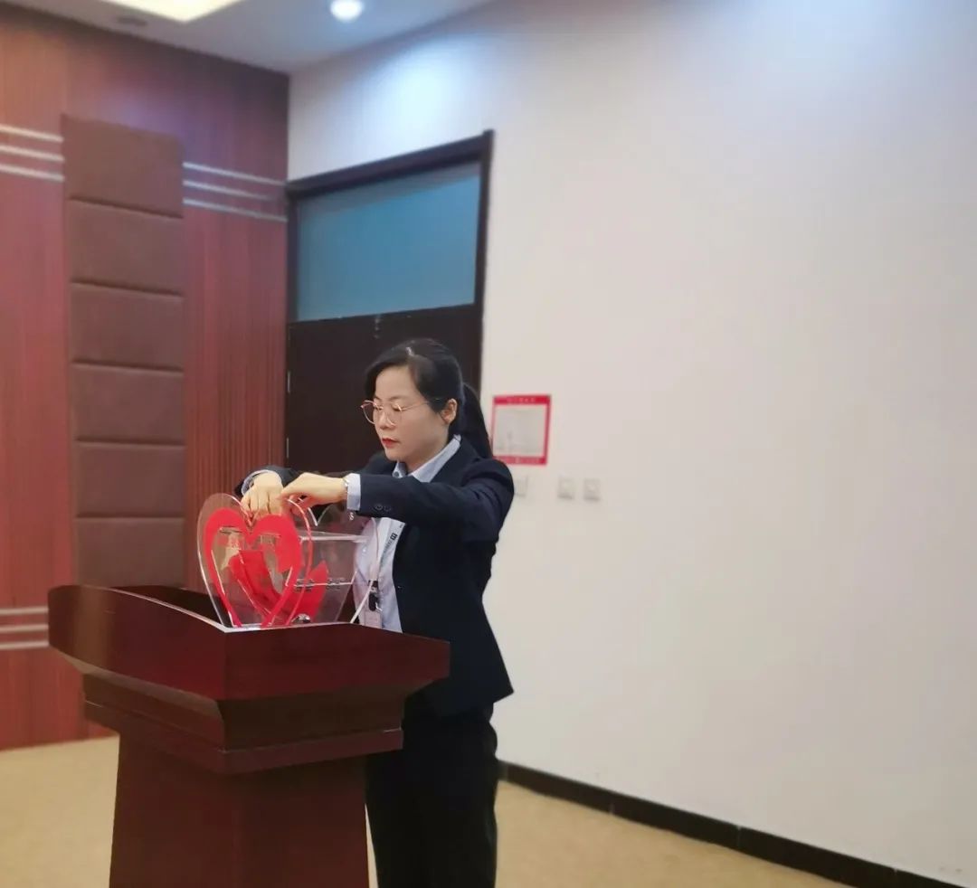 微光成炬，大爱苍穹|物业公司慈善募捐仪式圆满完成